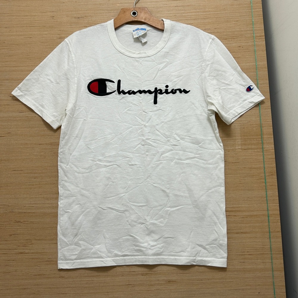 VTG Champion Mens Script Logo Graphic T-Shirt White Short Sleeve Crew Neck Small
